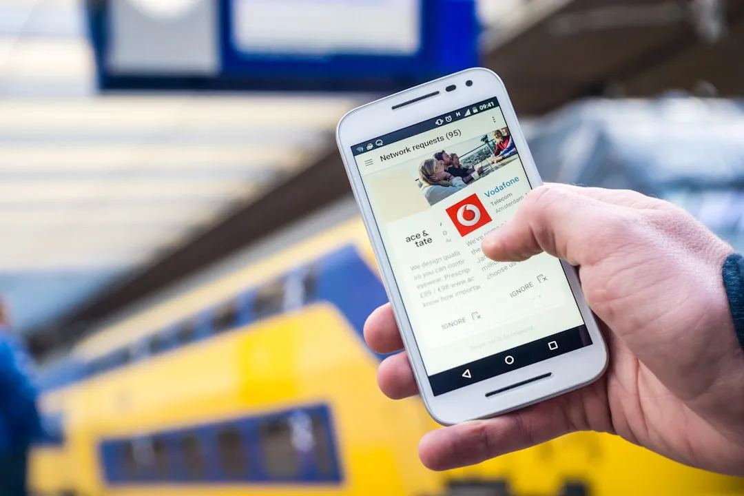 Google Discover Traffic gewinnen: Wie Schweizer KMU mit dem mobilen Feed neue Besucher erreichen